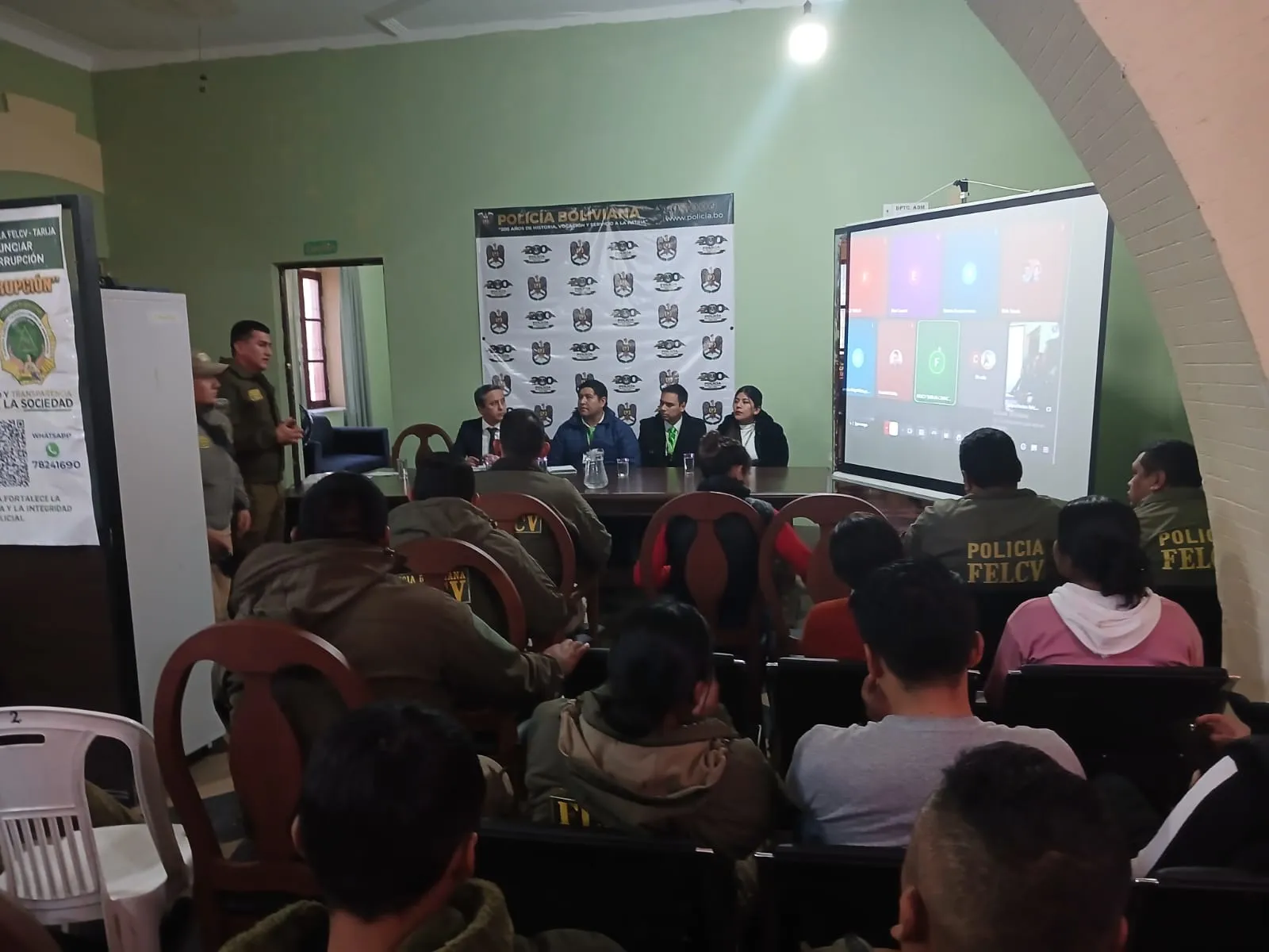 FISCALÍA Y FELCV FORTALECEN LA ATENCIÓN A VÍCTIMAS DE VIOLENCIA MEDIANTE CONVERSATORIO EN TARIJA