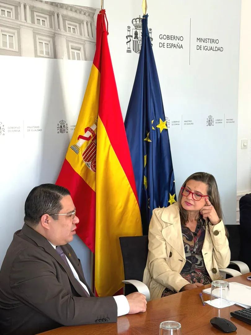 FISCAL GENERAL DE BOLIVIA SE REÚNE CON REPRESENTANTES DEL MINISTERIO DE IGUALDAD DE ESPAÑA PARA FORTALECER LA COOPERACIÓN EN LA LUCHA CONTRA LA VIOLENCIA DE GÉNERO