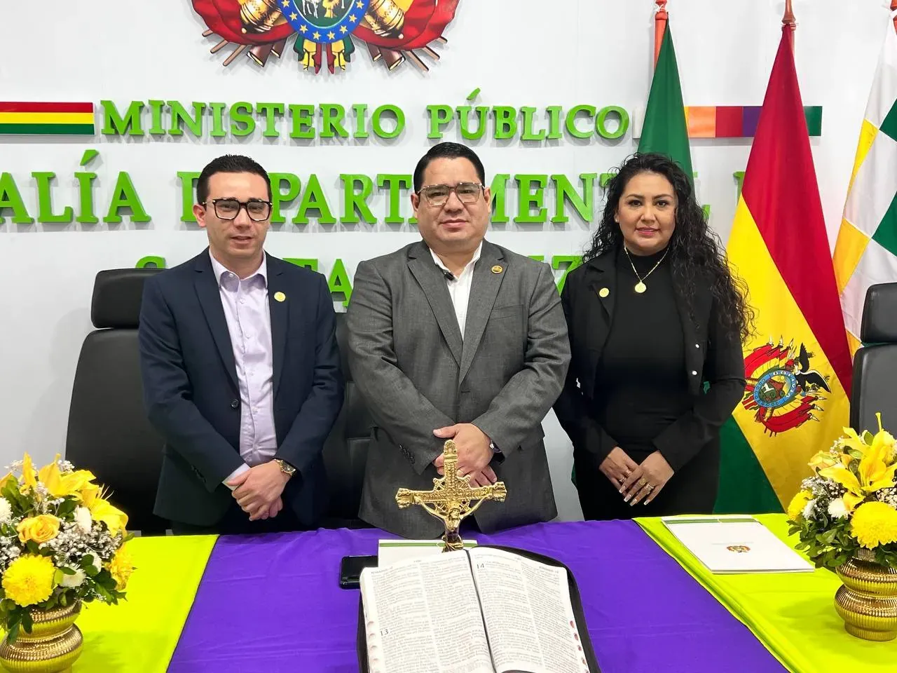 FISCAL GENERAL POSESIONA A ANDREA VELASCO COMO NUEVA DIRECTORA DE RÉGIMEN DISCIPLINARIO Y TRANSPARENCIA INSTITUCIONAL