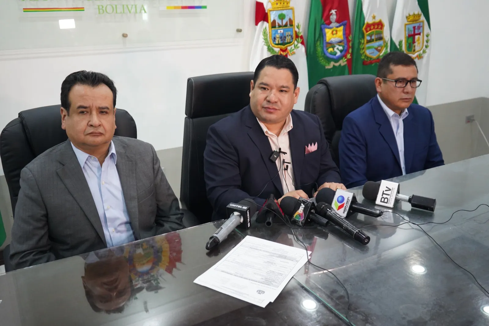 FISCAL GENERAL CONFIRMA QUE EL EXMINISTRO DE OBRAS PÚBLICAS SERÁ PROCESADO POR PRESUNTO DAÑO ECONÓMICO AL ESTADO EN CONTRATOS DE LA CARRETERA EL SILLAR
