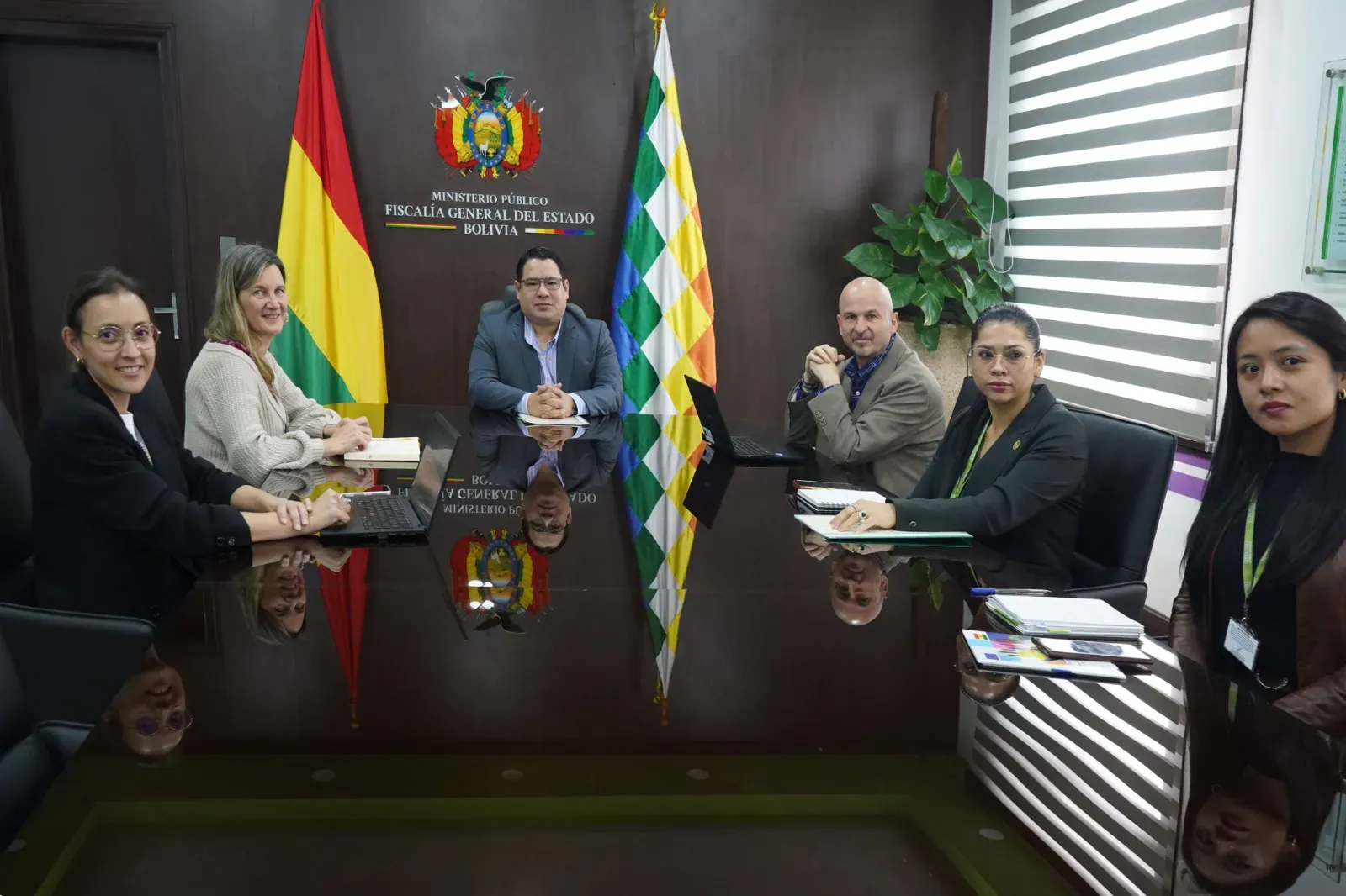 FISCAL GENERAL SOSTIENE REUNIÓN CON REPRESENTANTES DE FIAP PARA FORTALECER EQUIPOS CONJUNTOS DE INVESTIGACIÓN EN LA REGIÓN