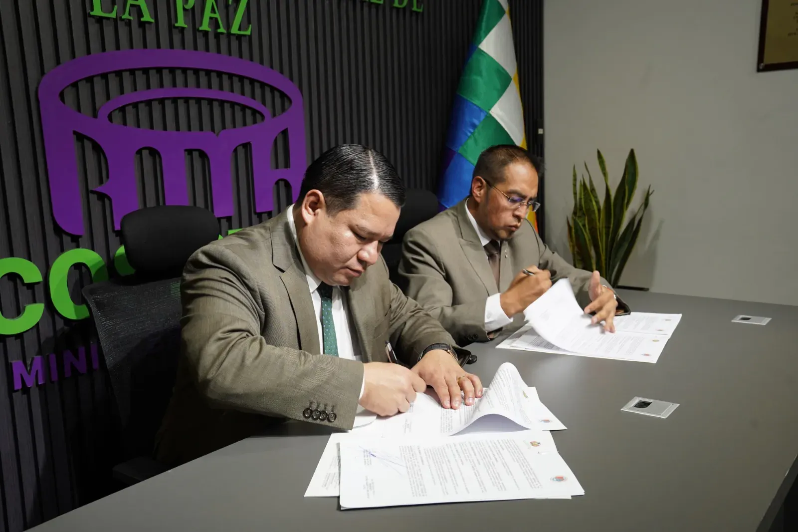 MINISTERIO PÚBLICO Y COLEGIO DE ABOGADOS DE LA PAZ SUSCRIBEN CONVENIO DE COOPERACIÓN INSTITUCIONAL PARA FORMACIÓN ACADÉMICA