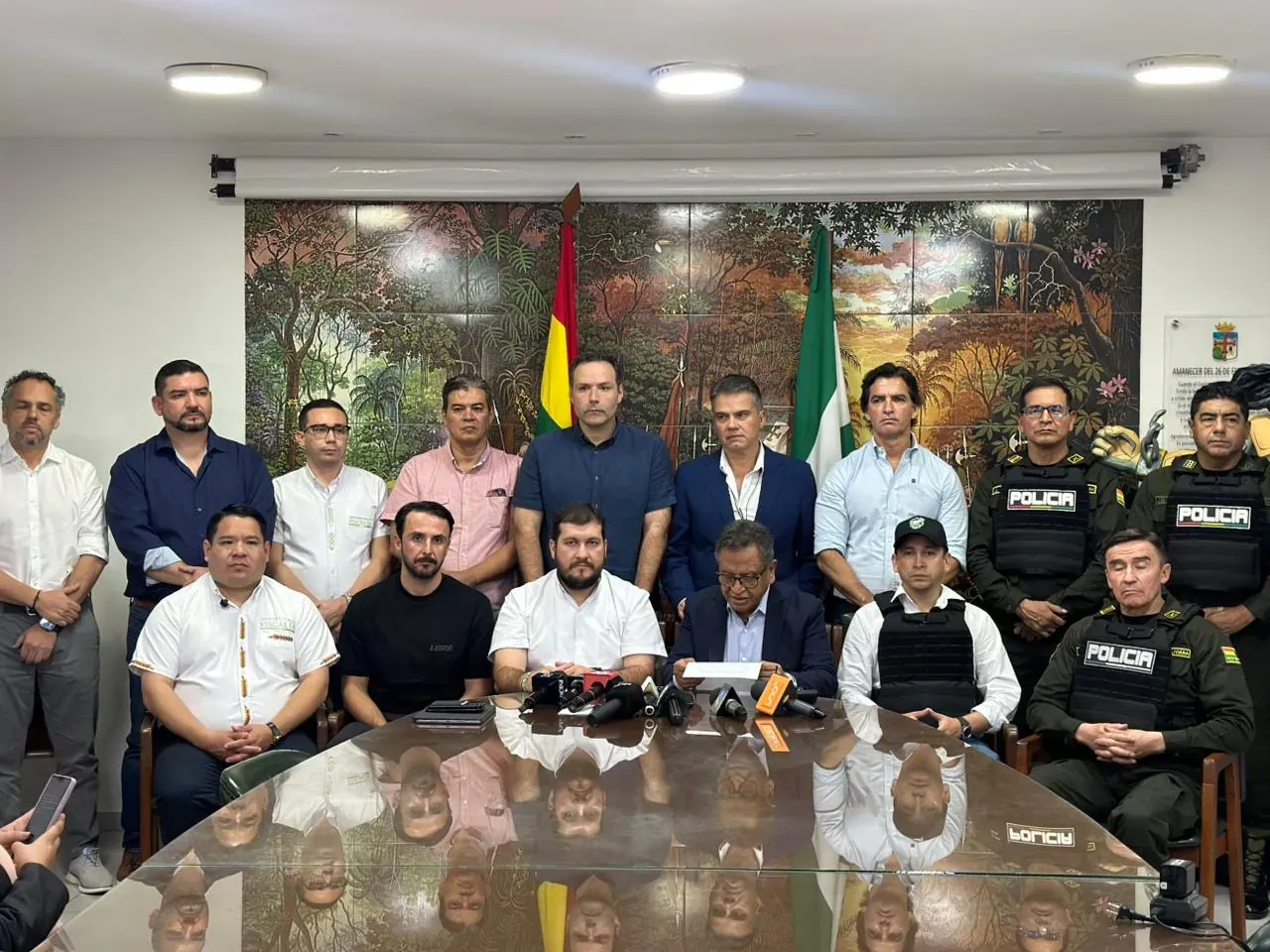 REUNIÓN DE EMERGENCIA EN SANTA CRUZ: INSTITUCIONES DEFINEN TRES MEDIDAS PARA COMBATIR EL CRIMEN ORGANIZADO